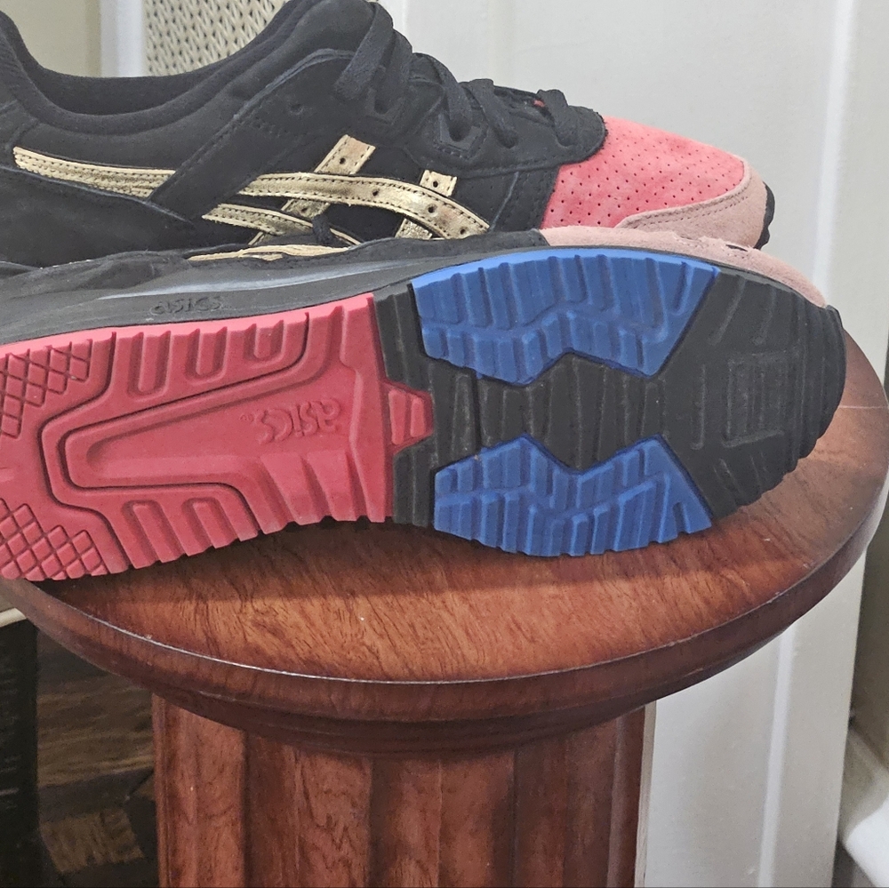 Asics - Picture 5 of 5